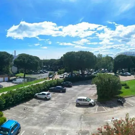 T2 Pour 2-4pers, Calme En Avec Terrasse Et Parking Prive A Port-camargue * 勒格罗-迪鲁瓦